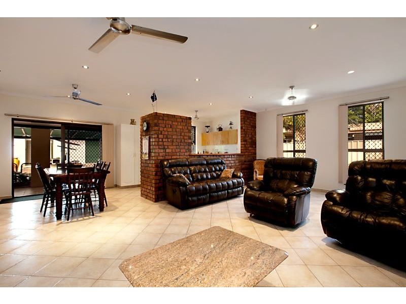 72 Rosewood Crescent, Leanyer NT 0812