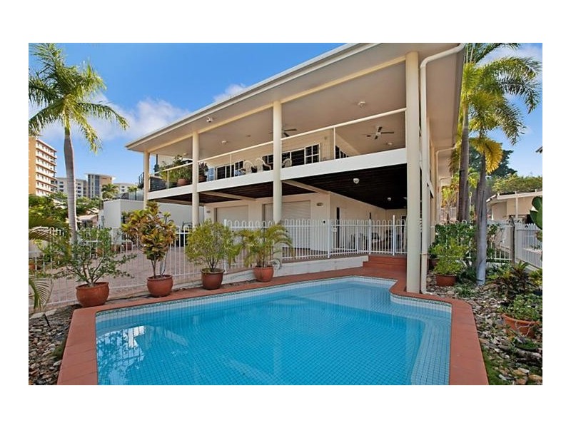 17 Cullen Bay Crescent, Cullen Bay NT 0820