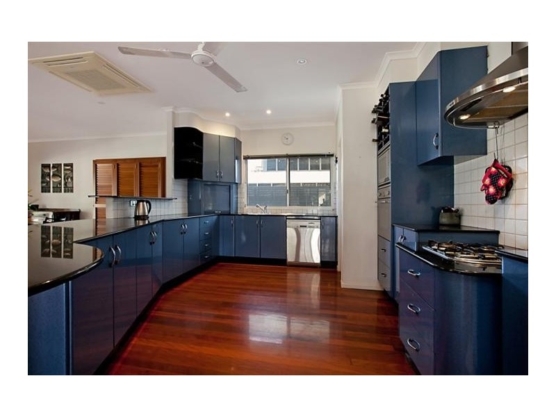 17 Cullen Bay Crescent, Cullen Bay NT 0820