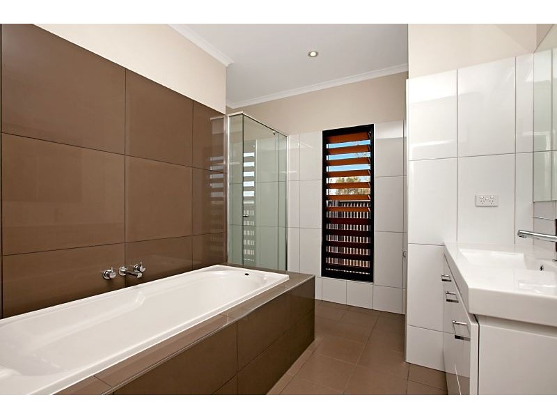 2 Terry Drive, Gunn NT 0832