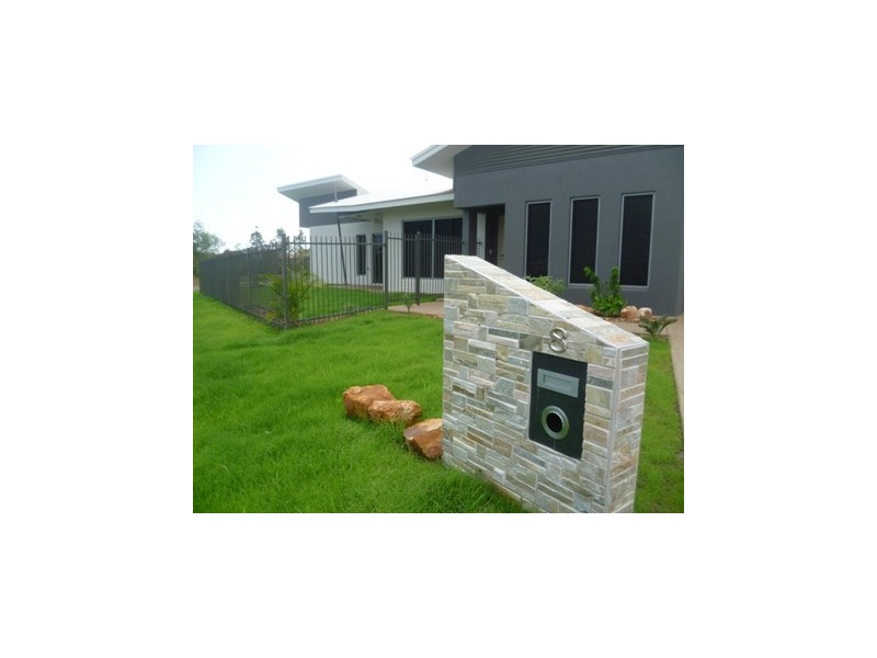 8/30 Matla Crescent, Lyons NT 0810