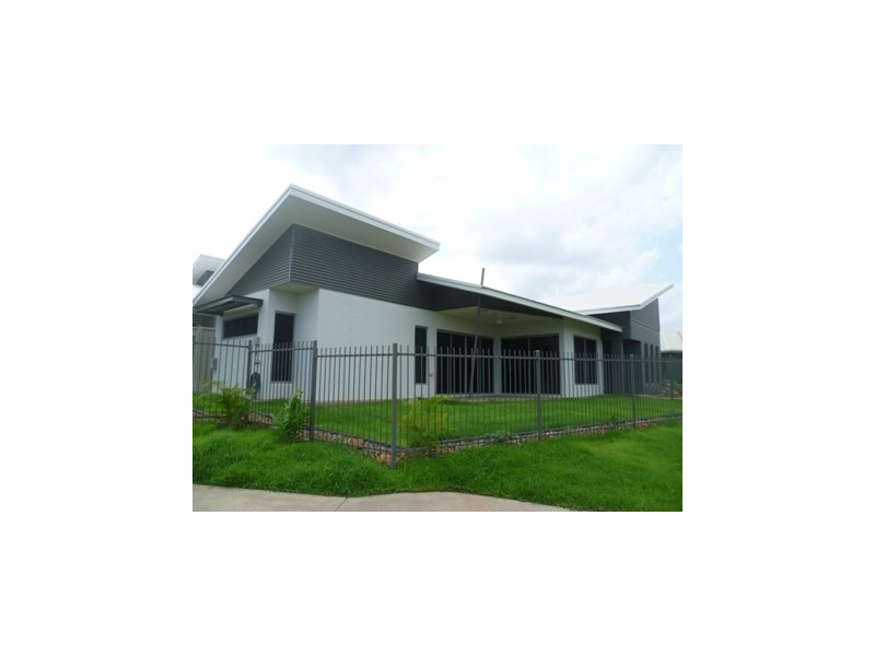 8/30 Matla Crescent, Lyons NT 0810