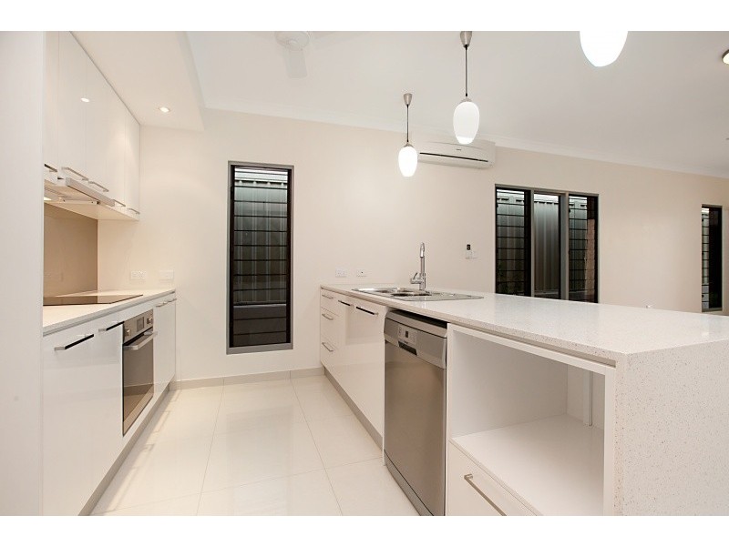 2/30 Matla Crescent, Lyons NT 0810