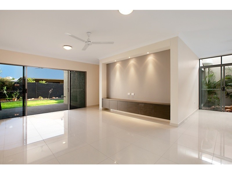 2/30 Matla Crescent, Lyons NT 0810