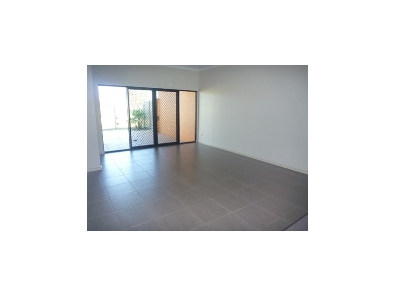 2/12 Duwan Road, Rosebery NT 0832