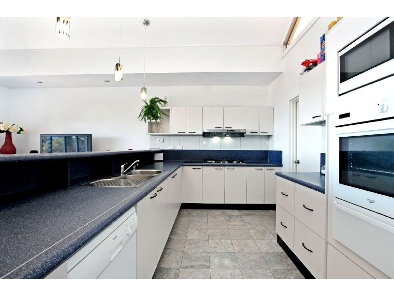 18/18 Harry Chan Avenue, Darwin NT 0800