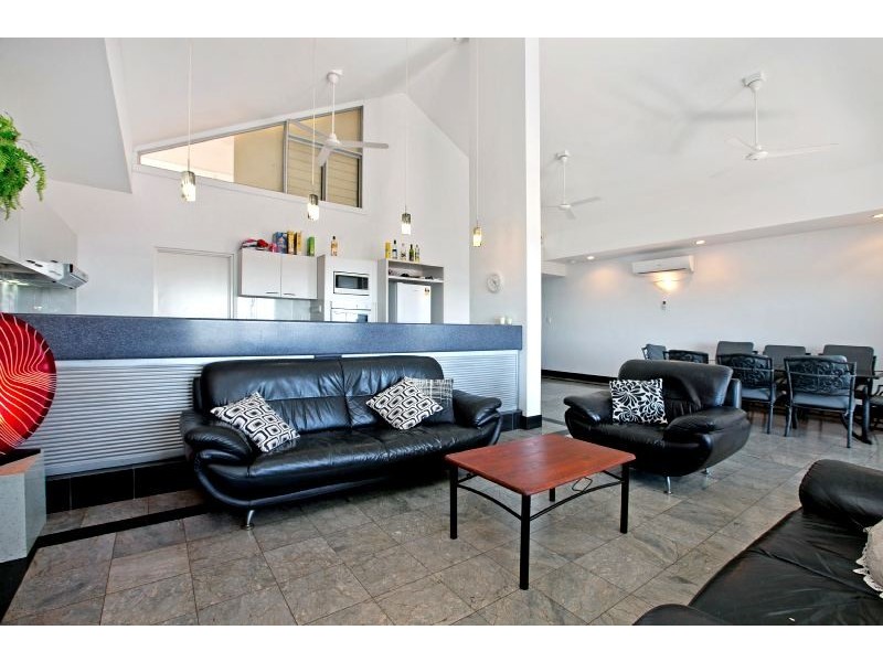 18/18 Harry Chan Avenue, Darwin NT 0800