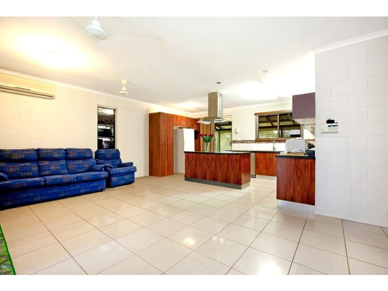 30 McInnis Circuit, Driver NT 0830