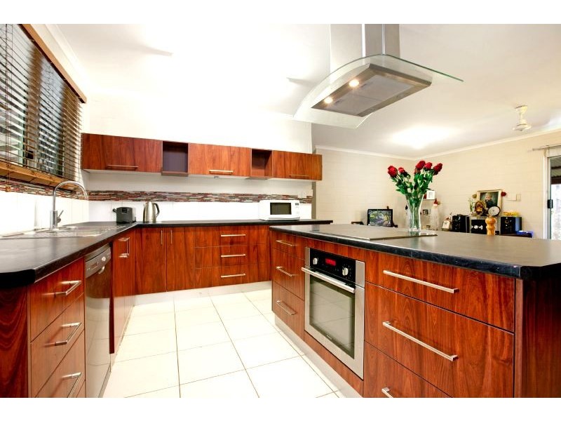 30 McInnis Circuit, Driver NT 0830