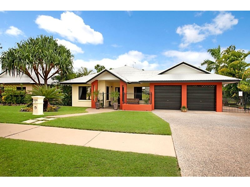11 Yirra Crescent, Rosebery NT 0832
