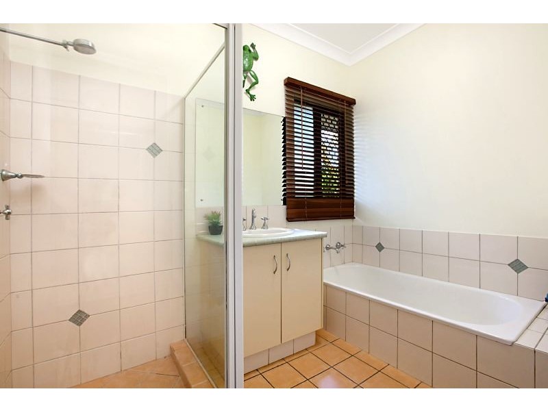 11 Yirra Crescent, Rosebery NT 0832