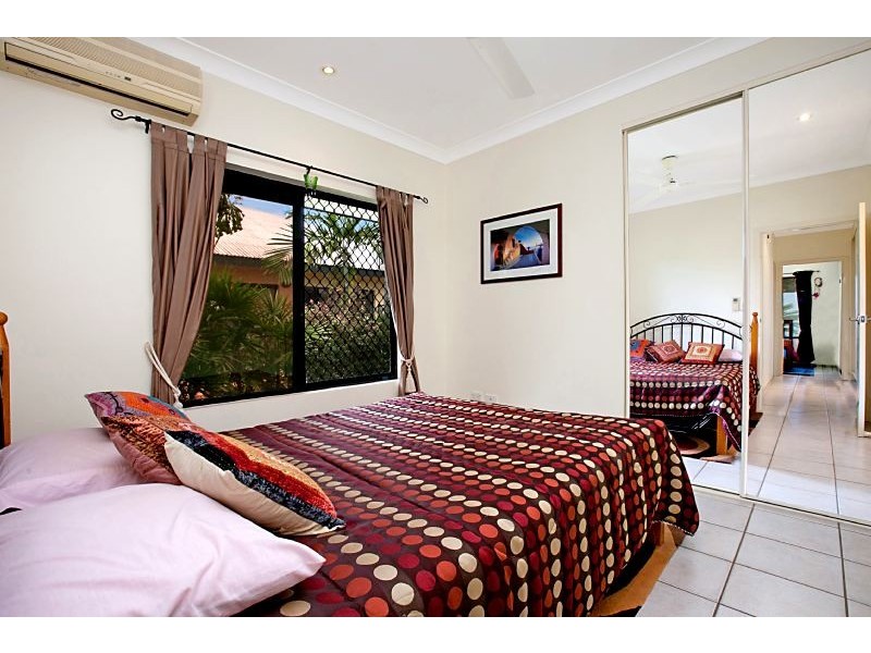 11 Yirra Crescent, Rosebery NT 0832