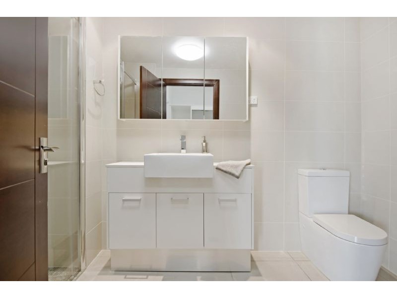 2/29 Woods Street, Darwin NT 0800