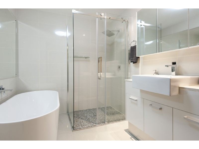 2/29 Woods Street, Darwin NT 0800