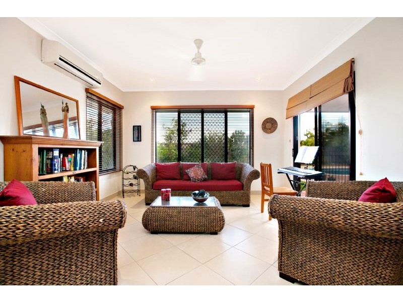 6 Davis Court, Rosebery NT 0832