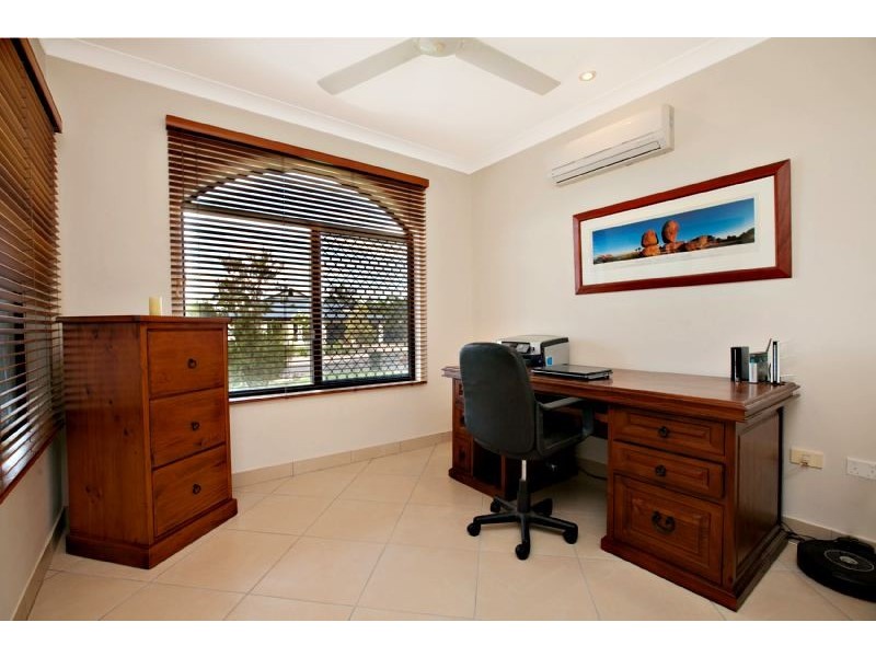 6 Davis Court, Rosebery NT 0832