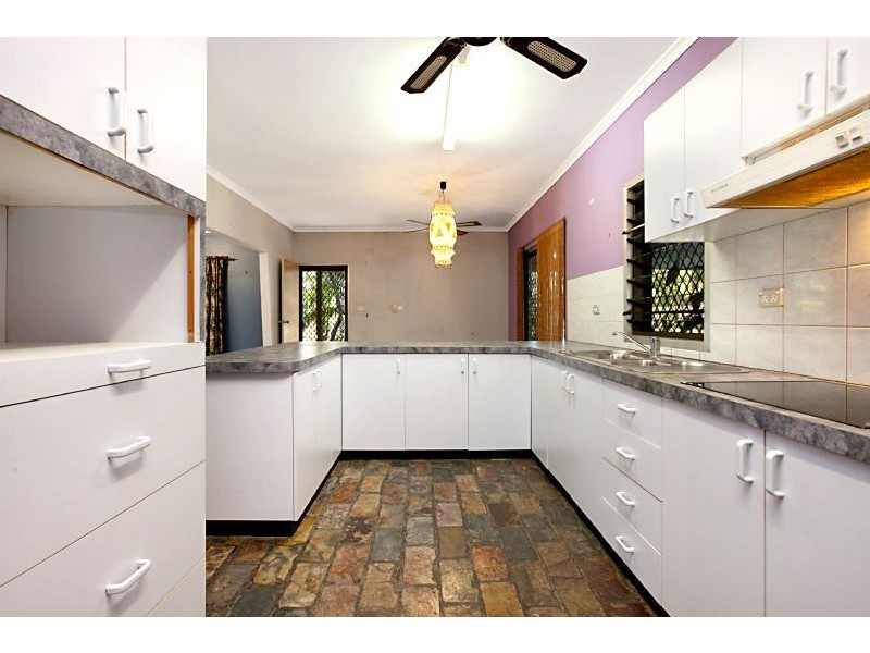 11 Annaburroo Crescent, Tiwi NT 0810