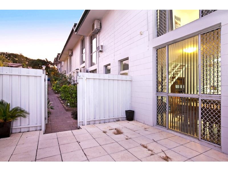 18/94 Woods Street, Darwin NT 0800