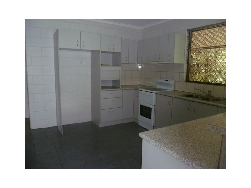 27 Bombax Street, Moulden NT 0830