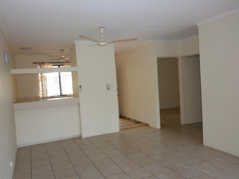 8/3 Livistona Road, Karama NT 0812