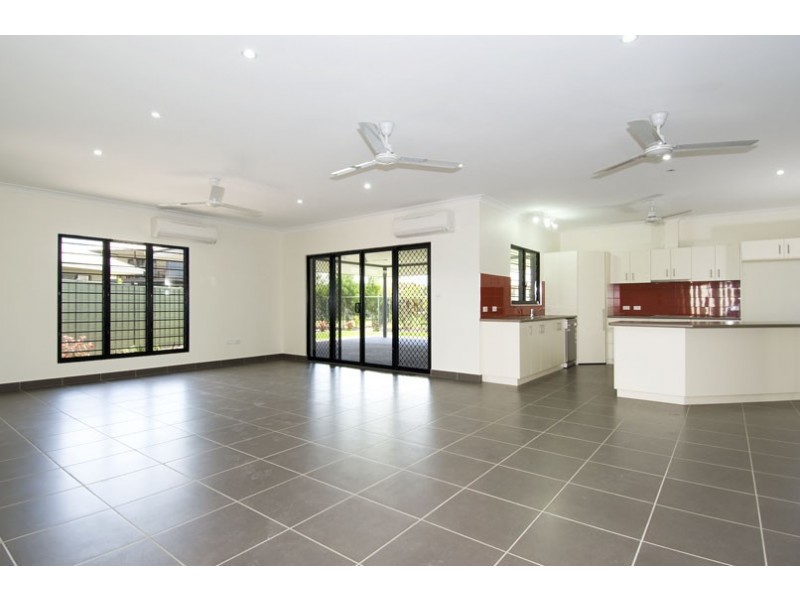 7 Gakkingga Street, Lyons NT 0810