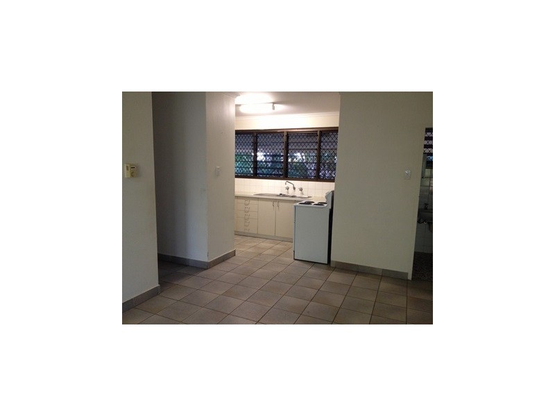 8 Tudawali, Ludmilla NT 0820