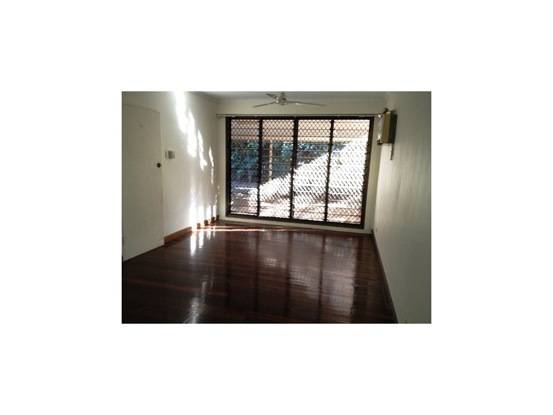 8 Tudawali, Ludmilla NT 0820