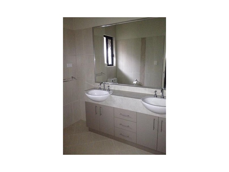 5 La Pira Circuit, Rosebery NT 0832