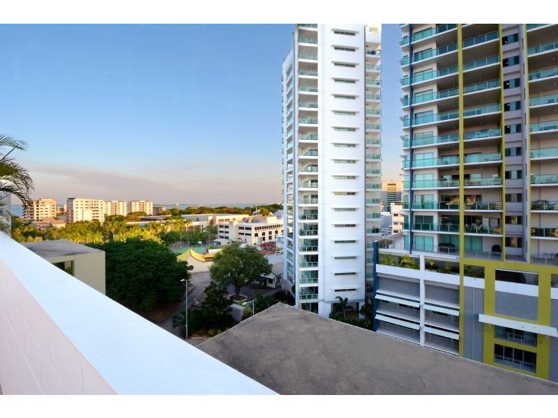 30/28 Woods Street, Darwin NT 0800