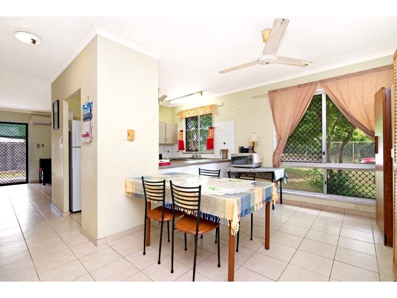6 Abrahams Court, Malak NT 0812