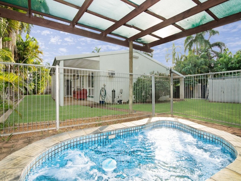 9 Buckland Court, Moulden NT 0830