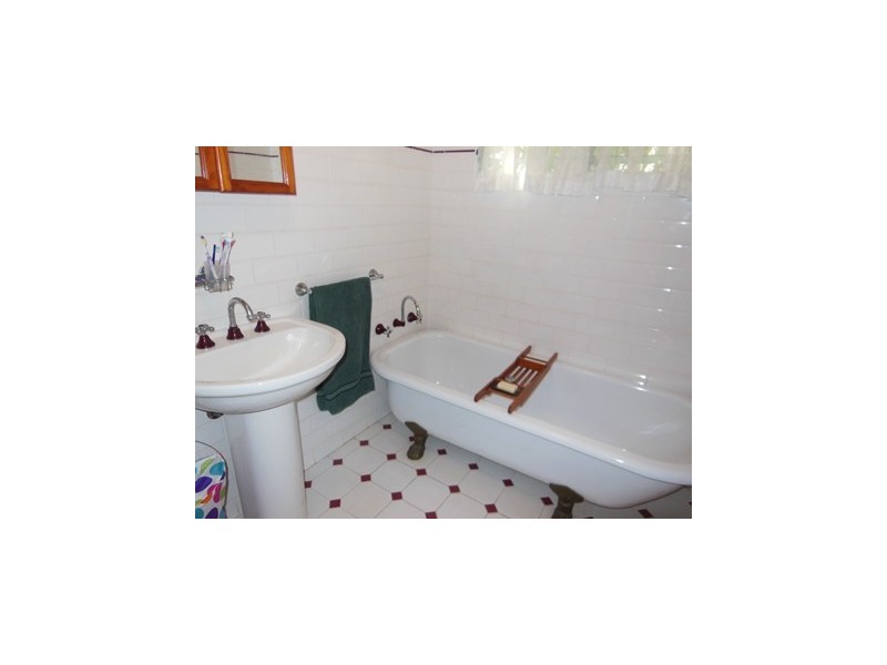 6 Raffles Road, Gray NT 0830