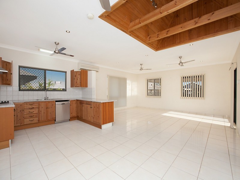 16 Davis Court, Rosebery NT 0832
