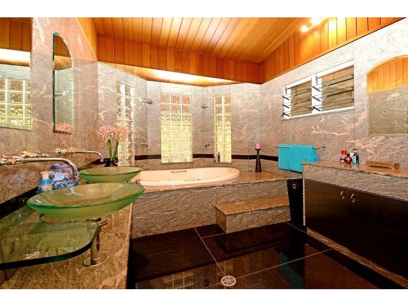 205 Stuart Highway/4334 Bowhunters Road, Howard Springs NT 0835