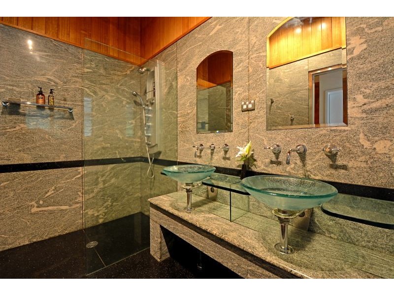 205 Stuart Highway/4334 Bowhunters Road, Howard Springs NT 0835