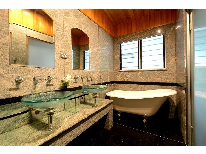 205 Stuart Highway/4334 Bowhunters Road, Howard Springs NT 0835