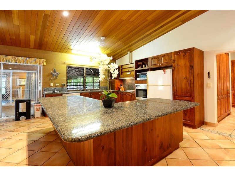 205 Stuart Highway/4334 Bowhunters Road, Howard Springs NT 0835