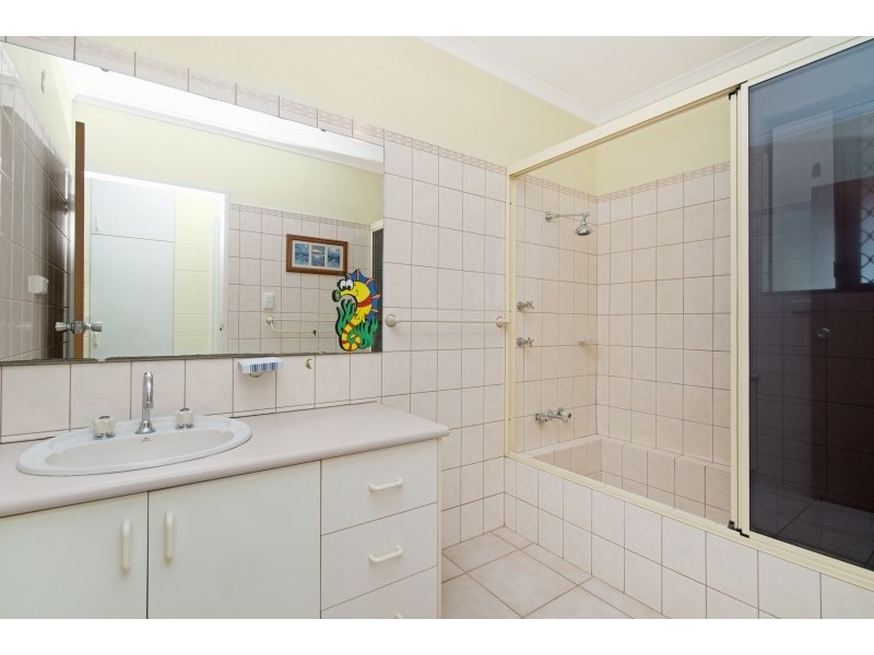 28 Bagshaw Crescent, Gray NT 0830