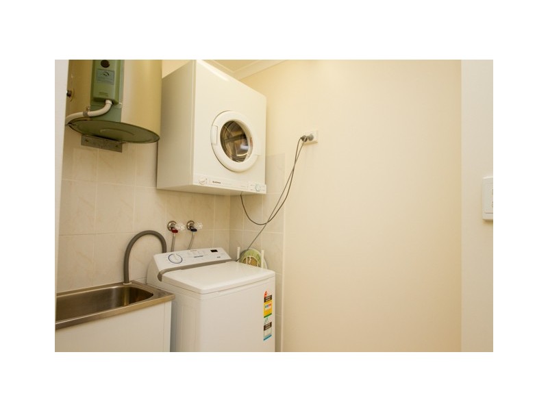 2/4 McMinn Street, Darwin NT 0800