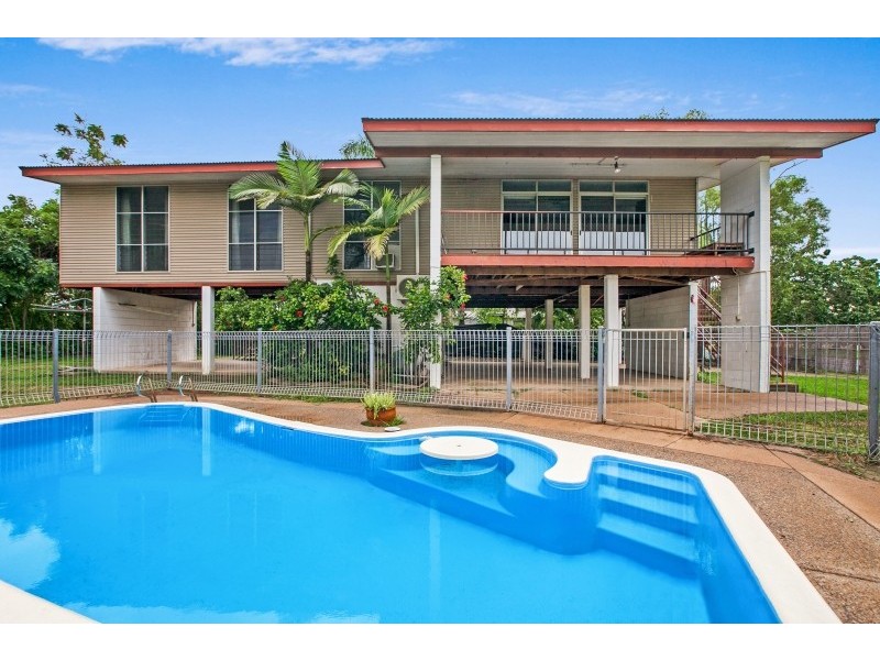 4 Matthews Road, Malak NT 0812