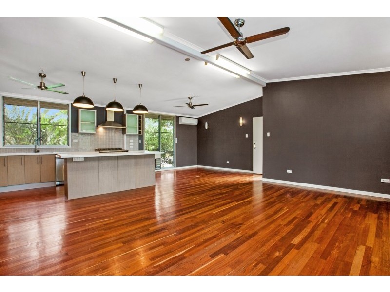 4 Matthews Road, Malak NT 0812