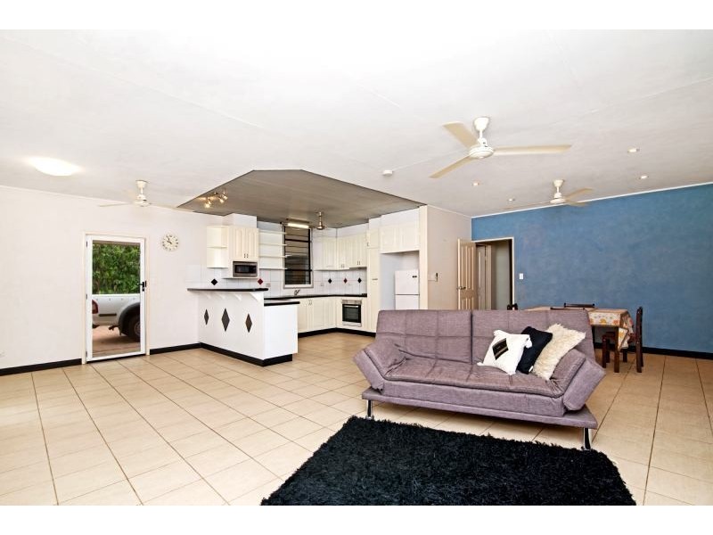 26 Howley Crescent, Anula NT 0812