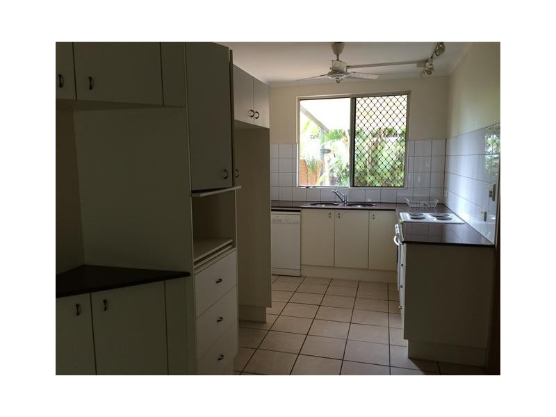 2/4 Winston Avenue, Stuart Park NT 0820