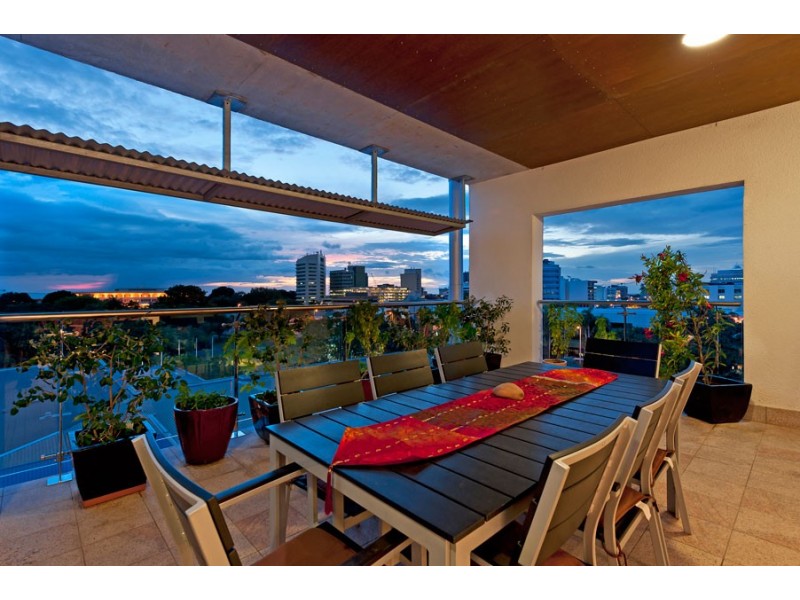 1/22 Harry Chan Avenue, Darwin NT 0800