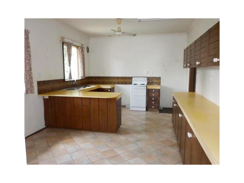 8 Aralia Street, Nightcliff NT 0810