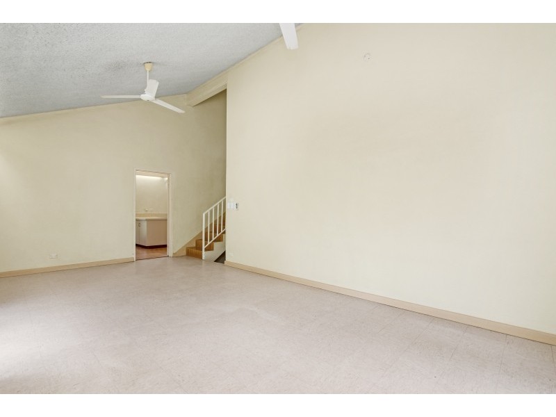 7 Howley Crescent, Anula NT 0812