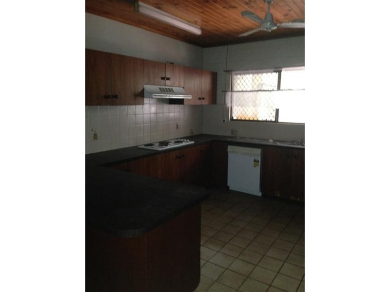 2/6 Abbott Crescent, Malak NT 0812