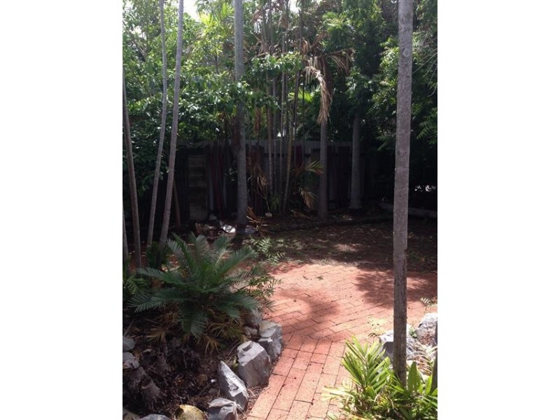 2/6 Abbott Crescent, Malak NT 0812