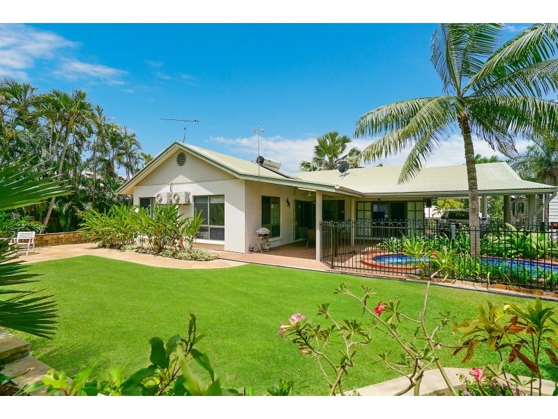 10 Lobelia Court, Rosebery NT 0832
