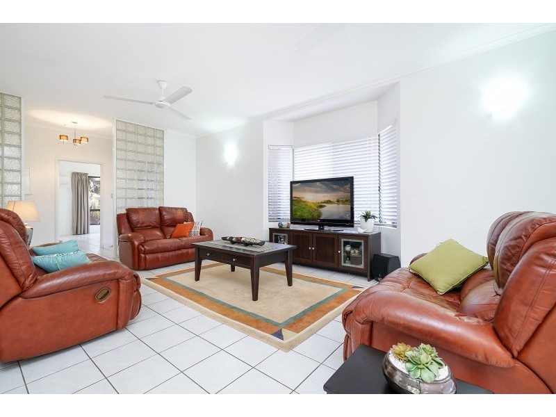 10 Lobelia Court, Rosebery NT 0832